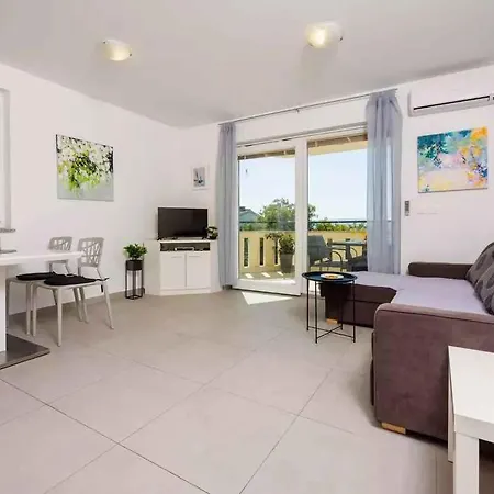 In Crikvenica 14043 Apartment Dramalj