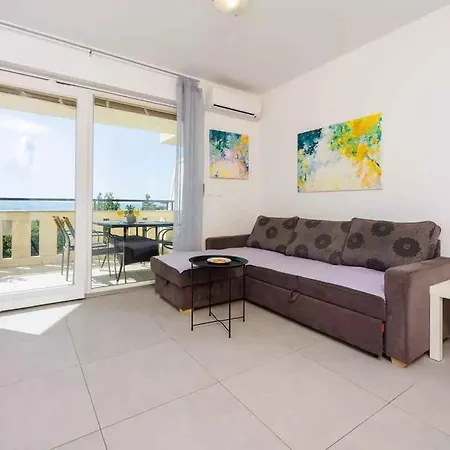 Apartment In Crikvenica 14043