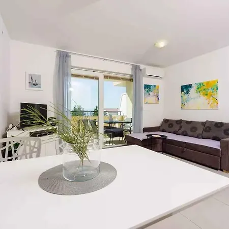 In Crikvenica 14043 Apartment Dramalj