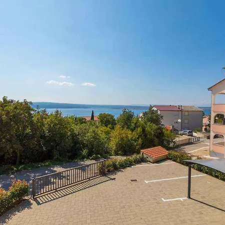 Apartment In Crikvenica 14043 *