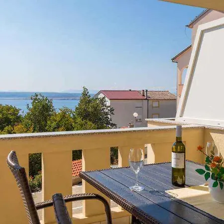 Apartment In Crikvenica 14043 *